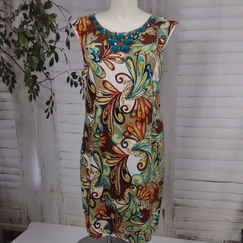 Retro-inspired Print Midi Dress with Beaded Neckline Size 14